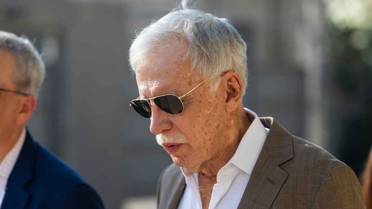 New Angels owner planning to keep team in Anaheim