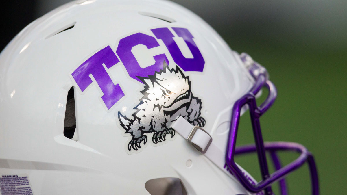 https://wp.clutchpoints.com/wp-content/uploads/2026/09/TCU-Horned-Frogs-helmet.jpg
