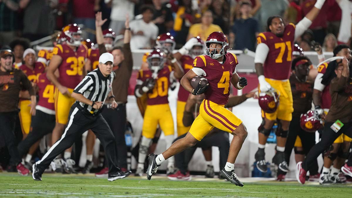 https://wp.clutchpoints.com/wp-content/uploads/2026/09/Trent-Mosley-running.jpg