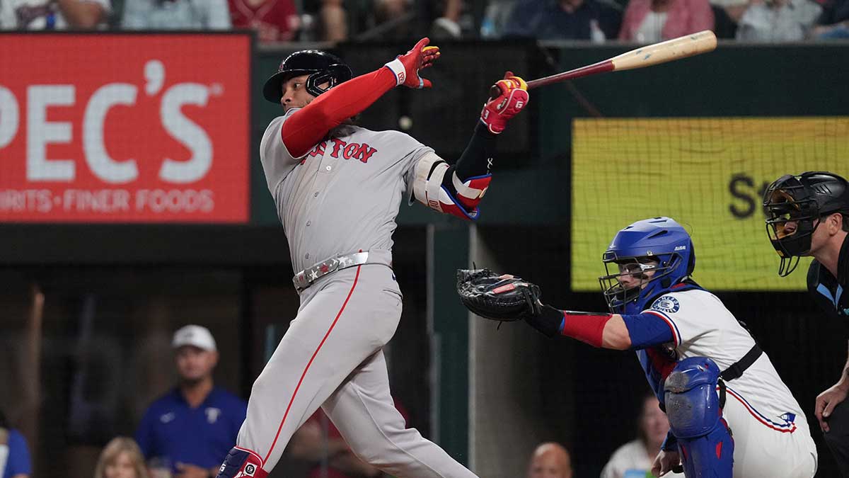 https://wp.clutchpoints.com/wp-content/uploads/2026/09/Willson-Contreras-has-been-out-of-the-lineup-with-a-bruised-hand.jpg