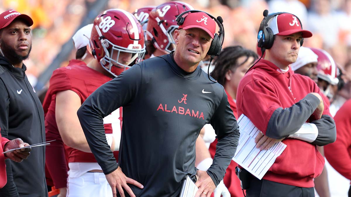 https://wp.clutchpoints.com/wp-content/uploads/2026/10/Alabama-looking-on.jpg