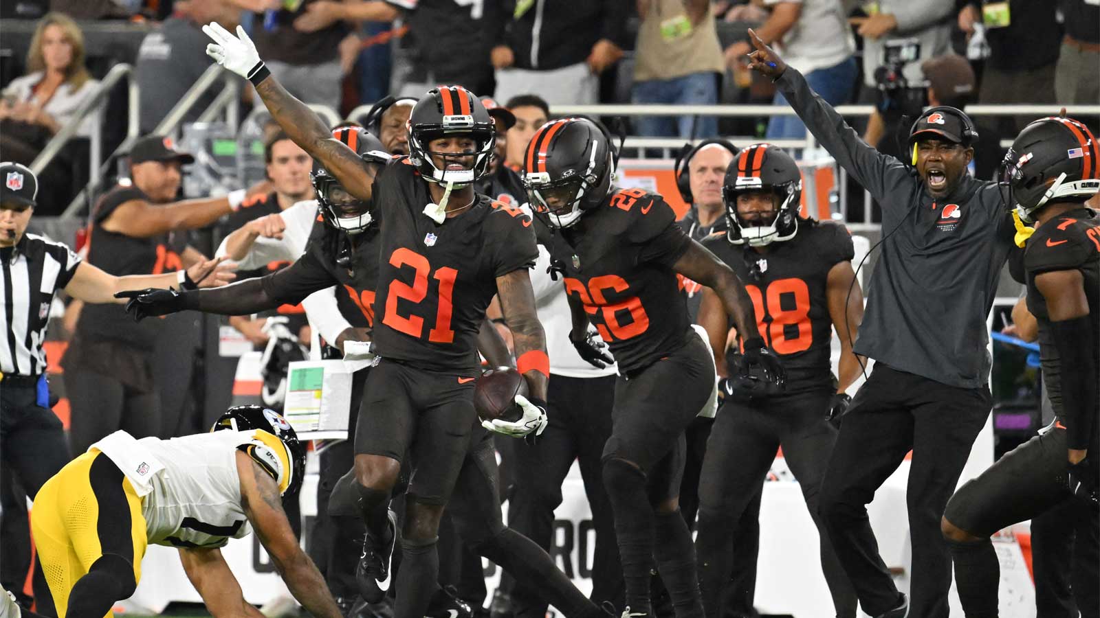 Denzel Ward puts Aaron Rodgers on notice with savage callout Denzel Ward puts Aaron Rodgers on notice with savage callout