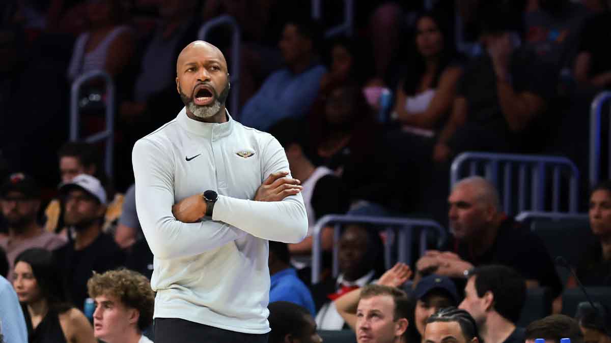 New Orleans Pelicans head coach Jamahl Mosley reacts against the Miami Heat during the second quarter at Kaseya Center.