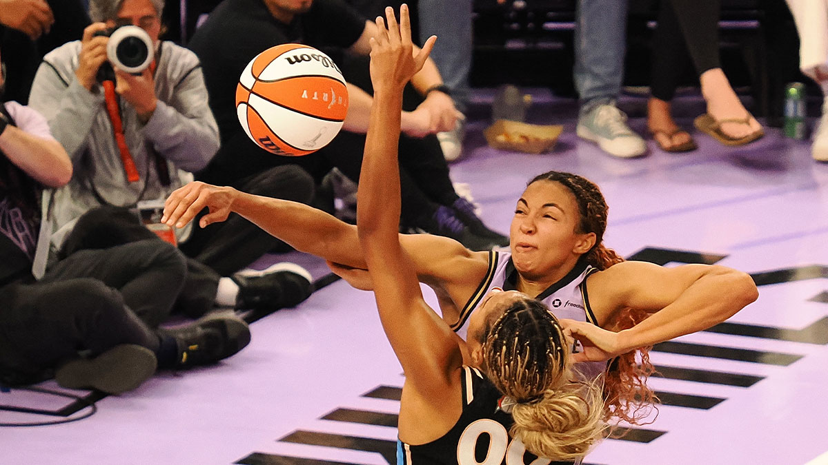 Oct 26, 2026; San Francisco, California, USA; Golden State Valkyries center Kiah Stokes (41) defends Atlanta Dream forward Naz Hillmon (00) during the third quarter of game five of the 2026 WNBA Finals at Chase Center. Mandatory Credit: Kelley L Cox-Imagn Images