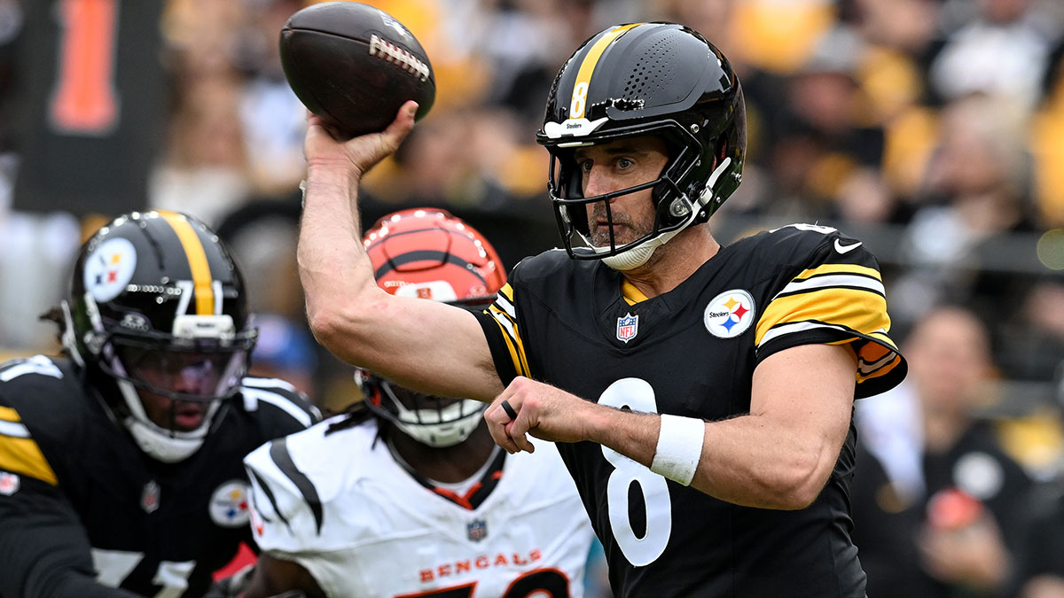 Steelers’ Aaron Rodgers appears to yell ‘f***ing block somebody’ at OL